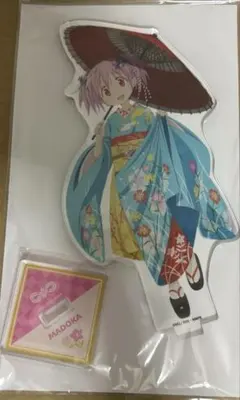 魔法少女まどか☆マギカ　アクリルスタンド　鹿目まどか