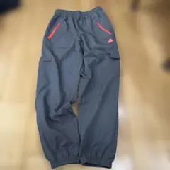 アディダス　ウーブンカーゴパンツ　140のサムネイル