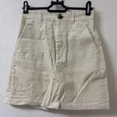 GU アイボリー ストライプミニスカート　コーデュロイ　ホワイト　白　秋コーデ