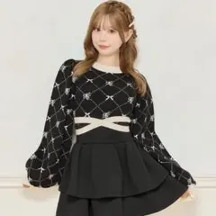ミシェルマカロン クロスフリルニットトップス値下げ⭕️ - メルカリ