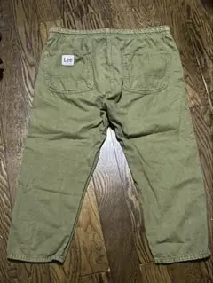 オリーブ ワークパンツ