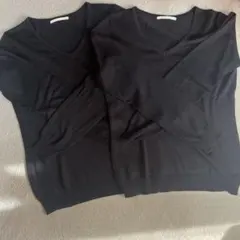 UNIQLO Vネックセーター　2枚セット