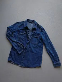 Item thumbnail for item 76bcc3b8-75b2-4442-913c-ddf59a40e866