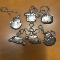 サンリオチャーム　6個　キティ　ポムポムプリン　ぐでたま　マイメロ　シナモロール