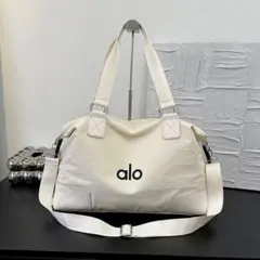alo ボストンバッグ ダッフルバッグ カーキ - メルカリ