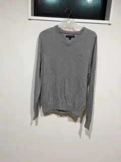 トミーヒルフィガー グレー VネックセーターM