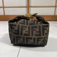 2026年最新】fendi バニティバッグの人気アイテム - メルカリ