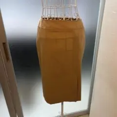 ベージュ タイトスカート ひざ丈のサムネイル