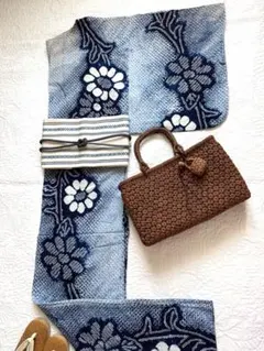 専用　2026年◆粋な大人の浴衣◆華やかな亀甲花文 美品 専用 2026年◇粋な大人の浴衣◇華やかな亀甲花文 美品 - メルカリ