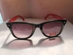 Item thumbnail for item 78b3c629-f416-46b0-83fc-8695dc208b24