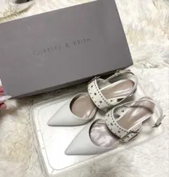CHARLES & KEITH スタッズスリングバックパンプス