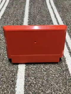 赤いソフト　ファミコンソフト