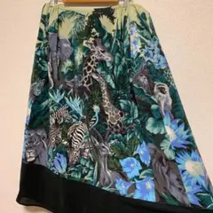 トクコプルミエヴォル ANIMAL セレブ 高級 派手 植物 サバンナ 自然のサムネイル