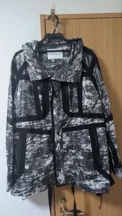 White Mountaineering マウンテンパーカー 撥水 サイズ2のサムネイル