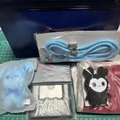 TWICE アプグレ特典 銀テ ラブリー グッズ 国立競技場 - メルカリ