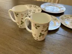 未使用.ウェッジウッド ワイルドストロベリー マグカップ2個＆プレート4枚セット