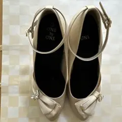 パンプス　ベージュ　22.5センチ　パーティー　フォーマル　ヒール高さ約7センチ