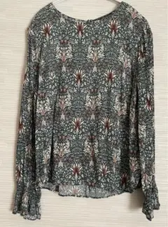 ウィリアムモリス　H&M ブラウス　トップス　Tシャツ