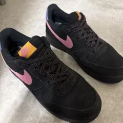 NIKE ナイキ AIR FORCE 1 07 LV8 2エアフォースのサムネイル