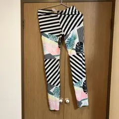 フィットネス ヨガパンツ ストライプ柄　ロキシー