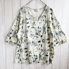 (大きいサイズ) 3L フラワーデザイン 半袖 Tシャツ カットソー モノトーン