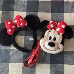 ミニーマウス カチューシャ　ポシェット　セット　ディズニー