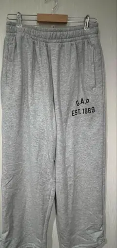 GAP グレー スウェットパンツ