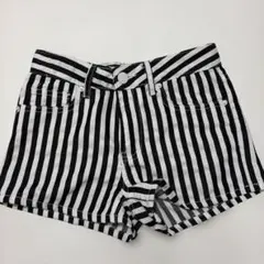 INGNI ブラック・ホワイト ストライプ ショートパンツ