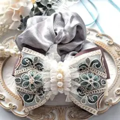 ⭐3026⭐❣️大人可愛い華やかアクセ❣️オリジナル✴インド刺繍リボンシュシュ