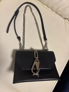 チャールズアンドキース ミニショルダーバッグ ブラック