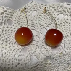 さくらんぼ　ピアス　リアル