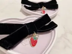 リボン　ヘアクリップ　ベロア　病み　量産型　地雷系　サンリオ　オタク