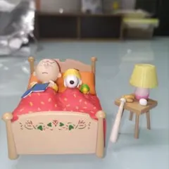 スヌーピー　寝ているキャラクター フィギュア セット