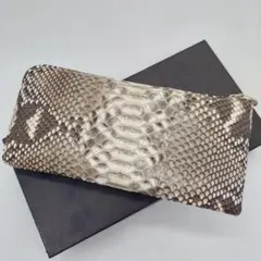 未使用品 長財布 へび革 箱付き 白黒 - メルカリ