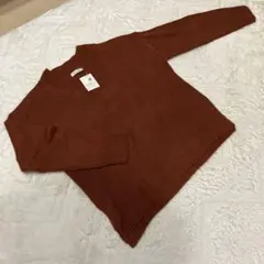 3新品未使用 earth Vネックニットプルオーバー