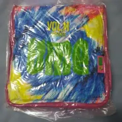 Item thumbnail for item e1bdc586-1b0c-4173-947b-4c13f03b6010