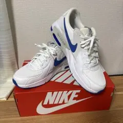 未使用に近い　NIKE AIR MAXEXCEE サイズ２５.５　US７.５