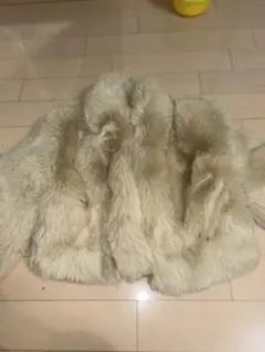 ZARA クリーム色 ファーコート