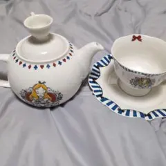 ディズニー ふしぎの国のアリス 眠りネズミ ティーポット 陶器 限定品