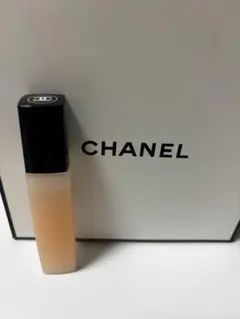 CHANEL ユイルアオングル(ネイルオイル)
