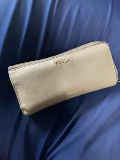 フルラ　レザー　長財布　グレー
