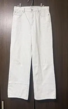 ユニクロ ワイドストレートデニム ライトブルー