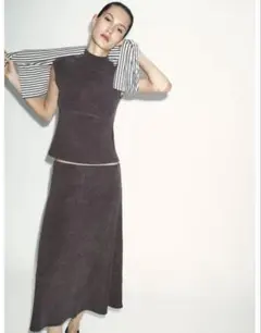 ZARA ハイネックノースリーブニットのサムネイル
