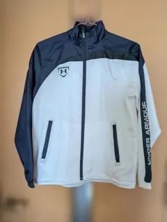 UNDER ARMOUR　ジャケットのサムネイル