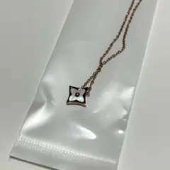 ローズゴールド 四角形ペンダント ネックレス