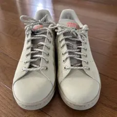 adidas Stan Smith クリーム色 スニーカー
