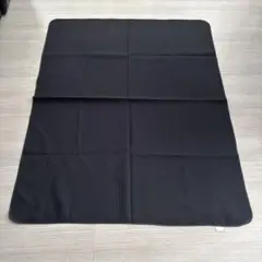 ラグ　黒