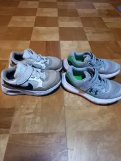 Under Armour NIKE スニーカー 18cm