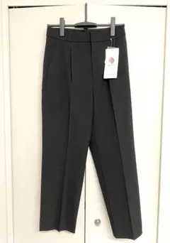 ウツクシルエット ストレートパンツ 定価5,990円 グローバルワーク M