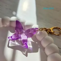 蝶レジンキーホルダー チャーム 薄いパープル ラベンダー 紫